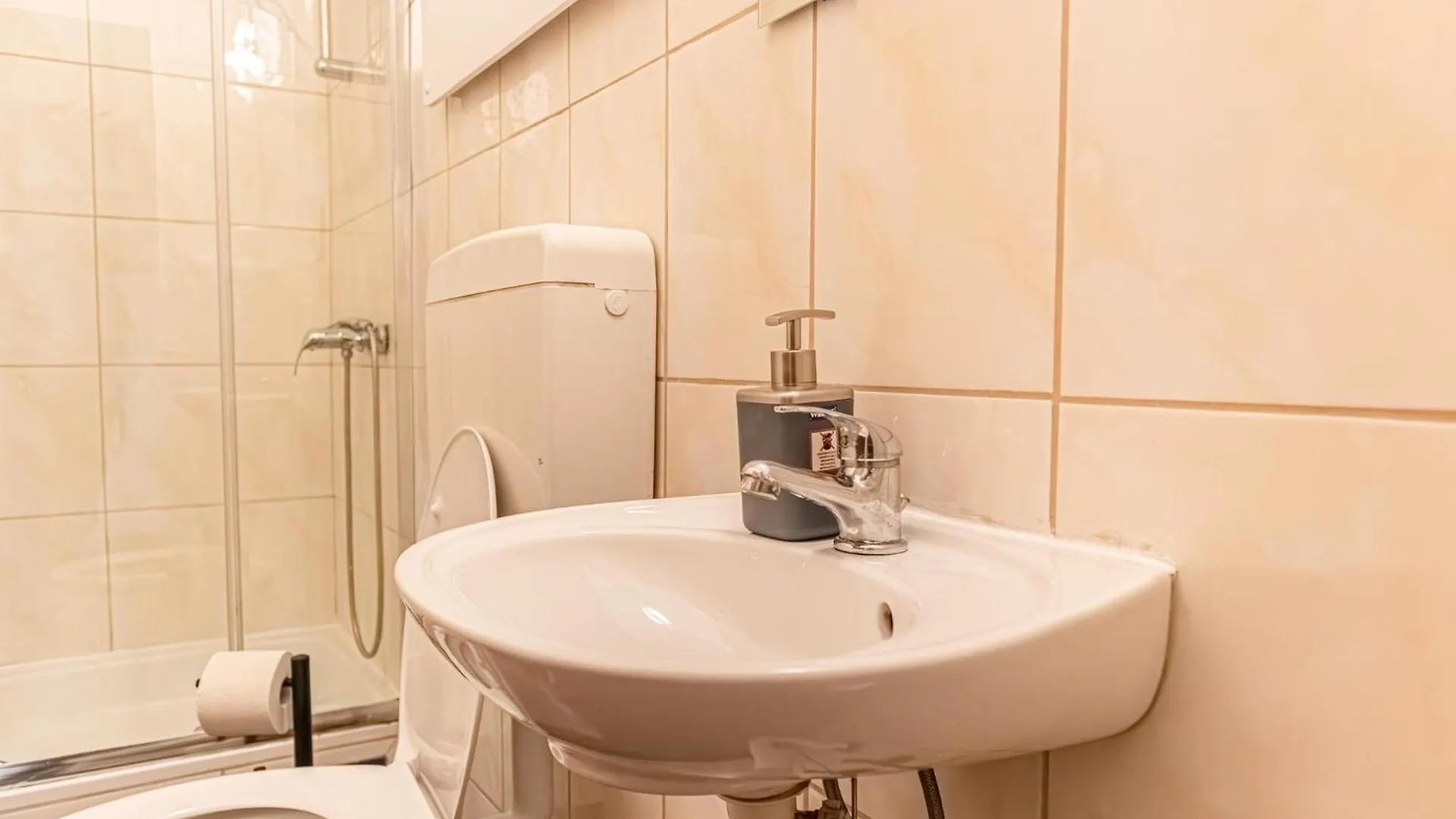 Modern City Living 1Br Apt In Centeral Location 비엔나 아파트